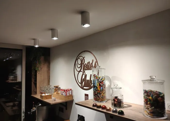 Affittacamere Rosie's Club 3*